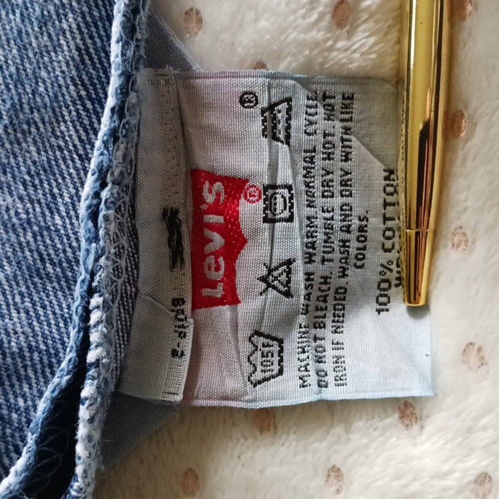 Original 501 Levi's cut off frayed raw hem high-waisted beautiful Jean Shorts - Picture 11 of 14